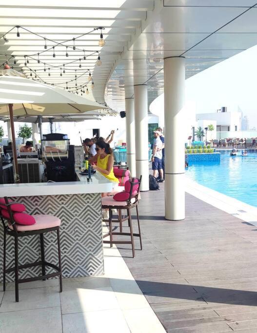Amazing Apartment With Infinity Pool Dubai Dış mekan fotoğraf