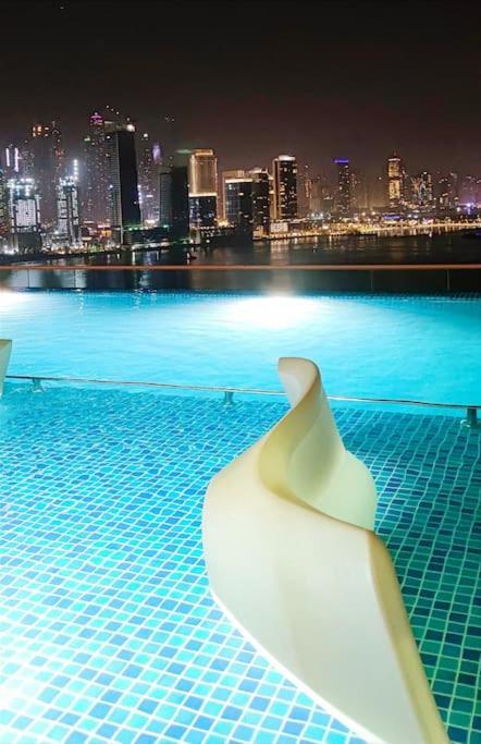 Amazing Apartment With Infinity Pool Dubai Dış mekan fotoğraf