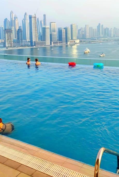 Amazing Apartment With Infinity Pool Dubai Dış mekan fotoğraf