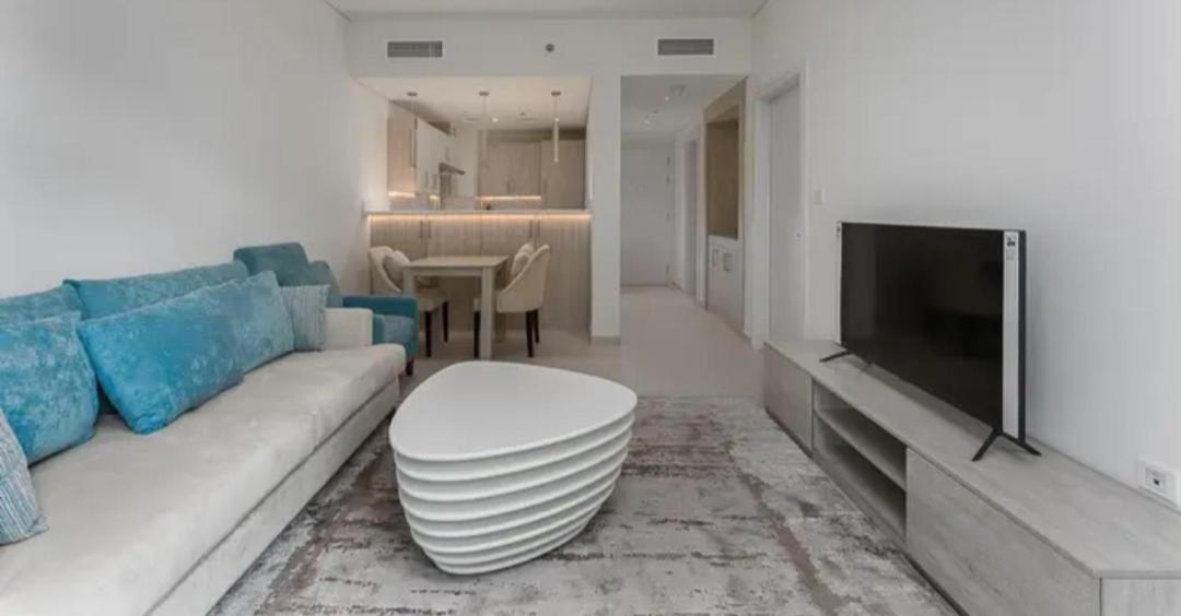 Amazing Apartment With Infinity Pool Dubai Oda fotoğraf